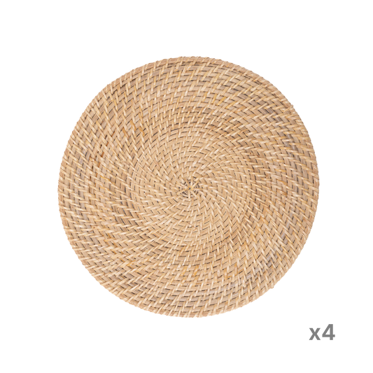 Lune Ensablée - Round placemat in handwoven rattan on transparent background – Handcrafted product, handmade · Kuênia