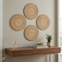 Lune Ensablée - Round placemat in handwoven rattan – in-use view – Handcrafted product, handmade · Kuênia
