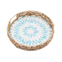 Marinia Grande - Round tray in water hyacinth and mother-of-pearl on transparent background – Handcrafted product, handmade · Kuênia