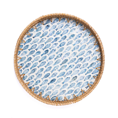 Escalia - Round tray in handmade rattan and mother-of-pearl, fish school pattern – view 2 – Handcrafted product, handmade · Kuênia