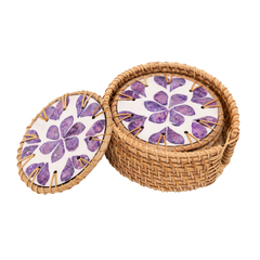 Souffle de Violette - Coffret de 6 sous-verres en rotin et nacre, motif floral violet sur fond transparent – Produit artisanal fait à la main · Kuênia