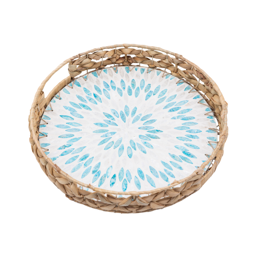 Marinia Grande - Round tray in water hyacinth and mother-of-pearl on transparent background – Handcrafted product, handmade · Kuênia