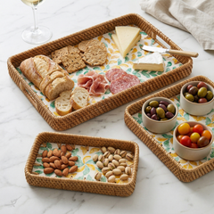 Autonia - Set of 3 rectangular trays in handmade rattan and mother-of-pearl, autumn foliage pattern – lifestyle view – Handcrafted product, handmade · Kuênia