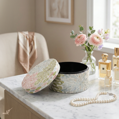 Le Jardin Secret - Round decorative box in mother-of-pearl, pastel floral pattern – Handcrafted product, handmade · Kuênia